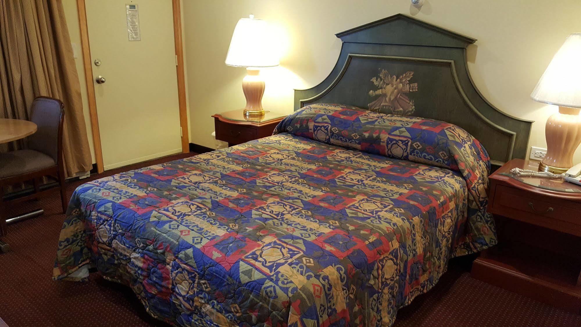 Atlantic Motel Пойнт Плезънт Бийч Екстериор снимка