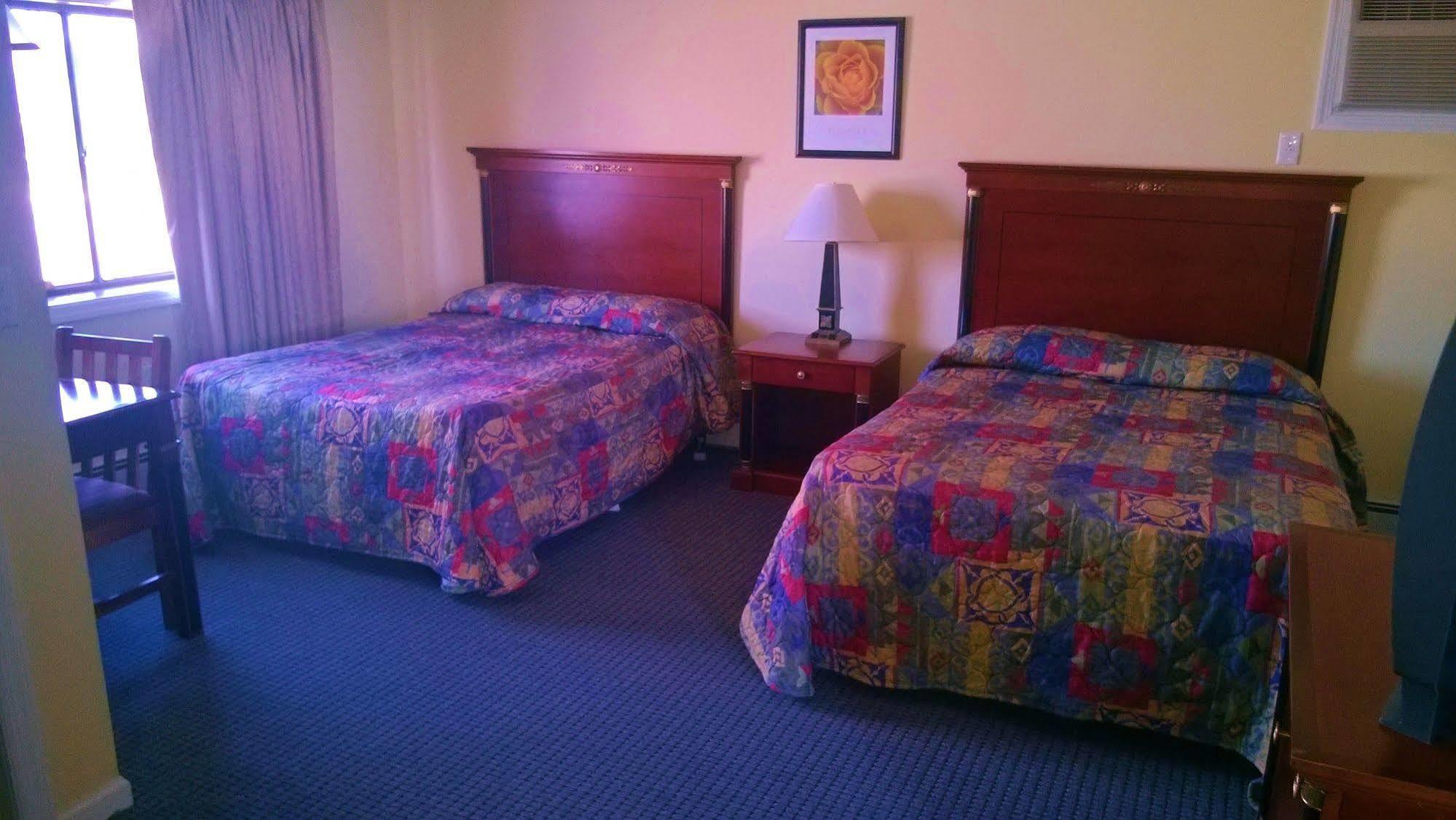 Atlantic Motel Пойнт Плезънт Бийч Екстериор снимка