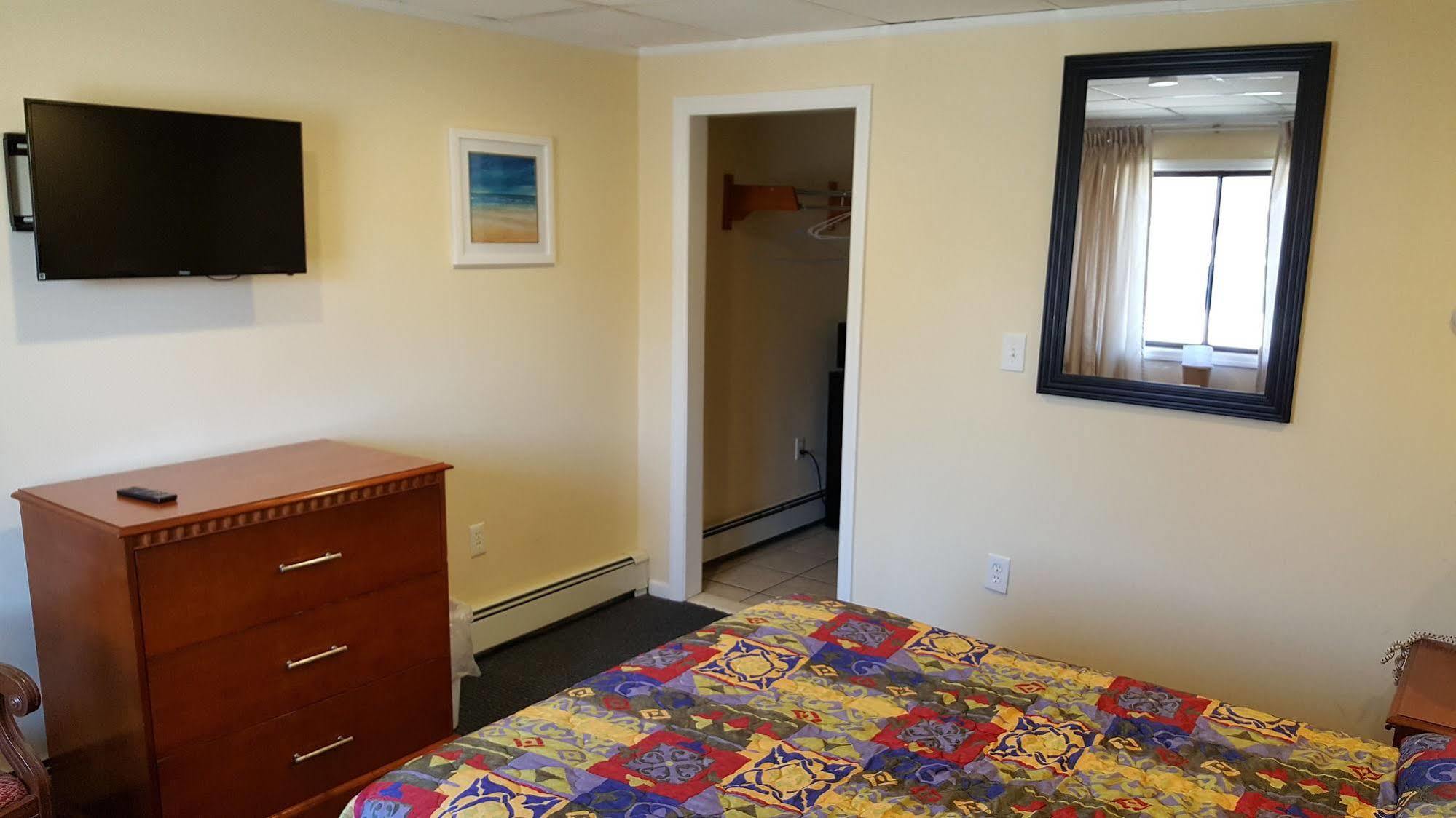 Atlantic Motel Пойнт Плезънт Бийч Екстериор снимка